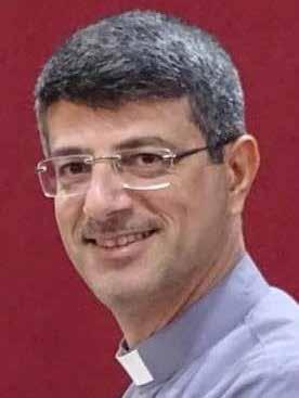 فقد قال االب م يس ر بهنام المخل صي وهو راعي كنيسة مار كوركيس الكلدانية للمستقل: اننا ننتظر هذا اليوم من أمد بعيد خصوصا لقاء رجلين يربطها مشترك واحد وهو روحانية عميقة وبسيطة مهتمين كالهما بخير االنسان