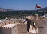 Sسلطنة ع مان تدعوك لزيارتها Sسلطنة عمان ترحب بالزائرين ل إالSستمتاع باملقومات الùسياحية ال ضخمة يف هذا البلد اجلميل.