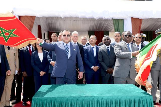الملك والرئيس السنغالي يشرفان على إطالق