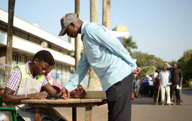 قراءات سياسية انتخابات 2017 م في إفريقيا: قراءة تحليلية ó e QƒشTÉY óªëe.o.