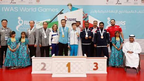 وبوSسريي واويني واكتفى فريق كازاخùستان بامليدالية الرونزية عن طريق يريلن كازييف وكينغيùس كونييف.