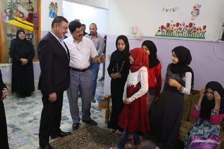 ببغداد. وجاءت هذه الزي ارة ضمن مجموعة الزيارات الت ي يقوم بها األمني العام لتفقد الدور و أوضاع املقيمني فيها و التع ر ف عل ى أه م م ا يحتاجه األيت ام واملس نني و كيفي ة تق دمي املساعدة لهم.