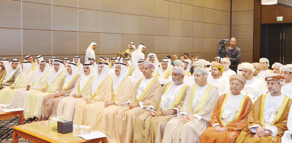 وألقى معايل الدكتور عيل بن مسعود السنيدي وزير التجارة والصناعة كلمة اوضح فيها أن مثل هذه اللقاءات تعكس مدى جدية البلدين يف توطيد العالقات التجارية واالستثامرية وزيادة حجم التبادل التجاري.