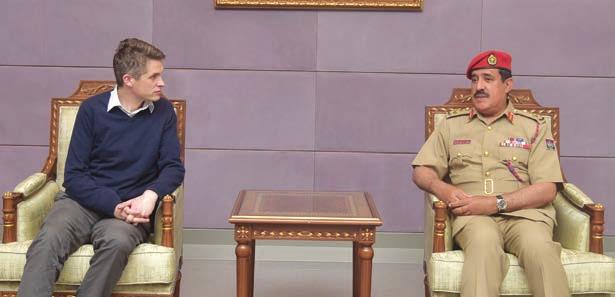 العامنية- اإلماراتية املشرتكة. وتم خال املقابلة تبادل األحاديث الودية وبحث أوجه التعاون القائم بني البلدين الشقيقني يف املجاالت االقتصادية.