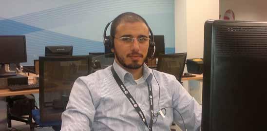 وقالت عنه الشاعرة الفلسطينية المغتربة في بلجيكا فاتنة الغرة:»نصوص عرفات الديك نصوص منحوتة بإتقان ال تجامل وال تتحايل على اللغة بل تأخذك إلى عمقها بشفافية واقتدار نصوص تخلق من بساطتها وعي ا فني ا