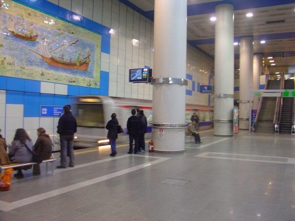 Levent Metro Station أما المحطة الا خرى من میدان تقسیم تا خذك