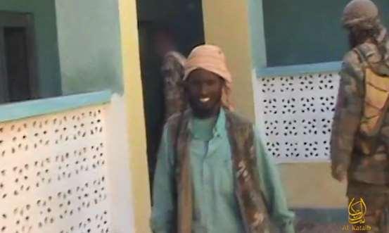. املعل ق: القائد الشيخ والداعية