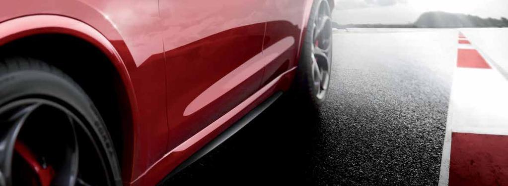 AGGRESSIVE BODY The front and rear bumpers, wheel arches, side skirts and air vents, are all specific elements of Stelvio Quadrifoglio